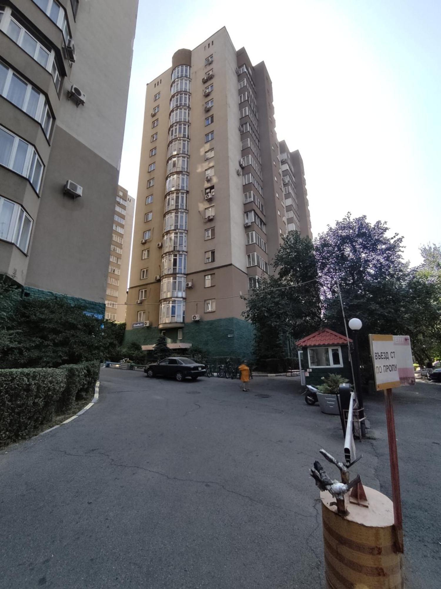 Xxx.Ata 2 Apartamento Almaty Exterior foto